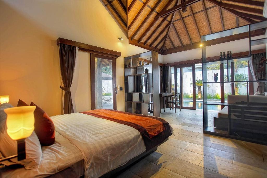 Villa Esperanto Seminyak Bilik gambar